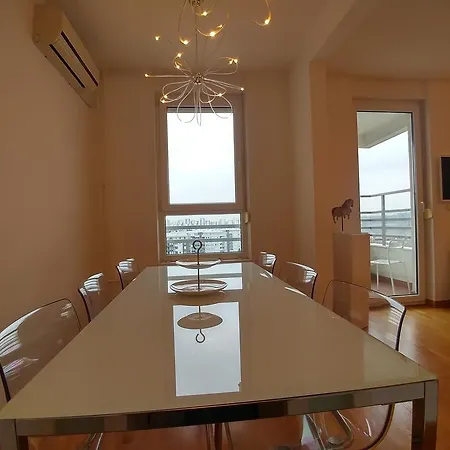 Belvil 1 Apartment *